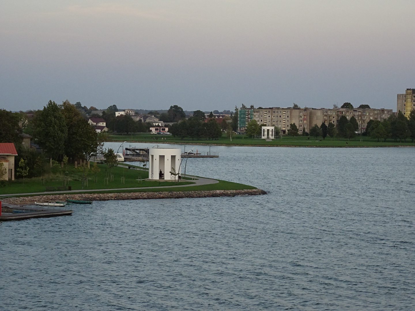 Telšių miesto ir ežero panorama